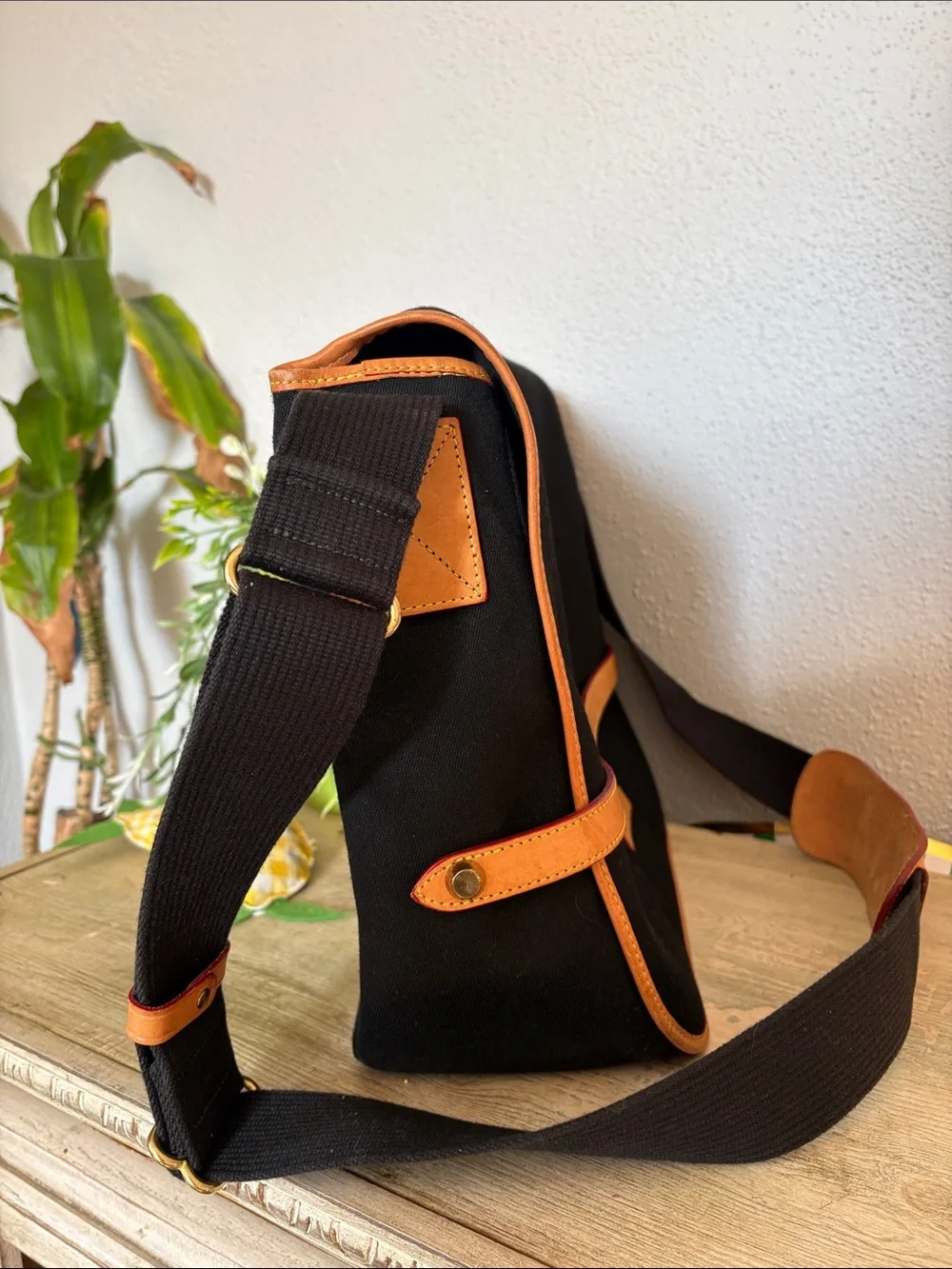 Dooney & Bourke this very